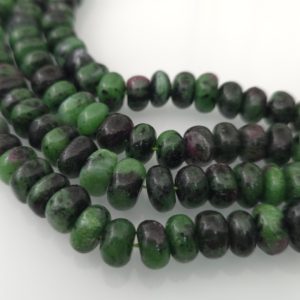 Zoisit u rubinu -11mm*8mm