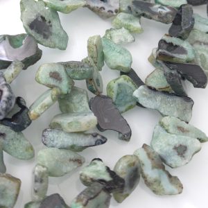 Ahat ~30mm×20mm poludragi kamen